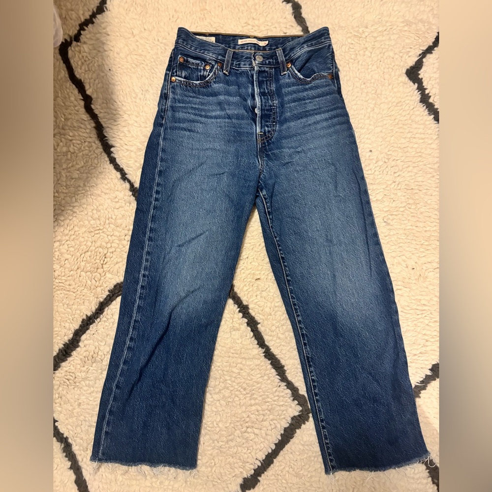 Levi Ribcage Straight Ankle raw hem 26